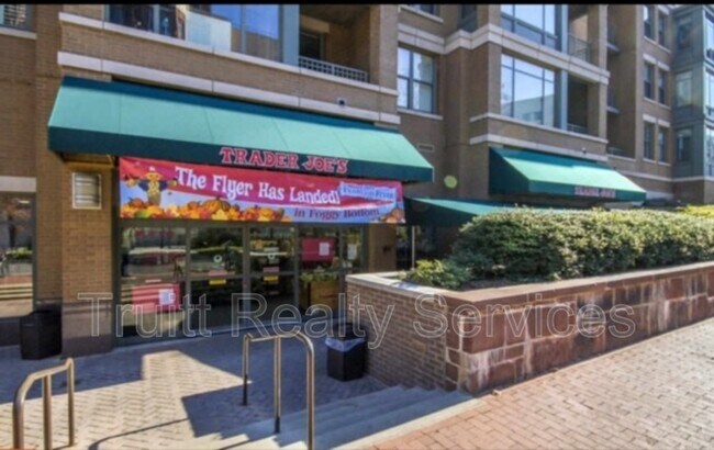 Building Photo - 1230 23rd St NW