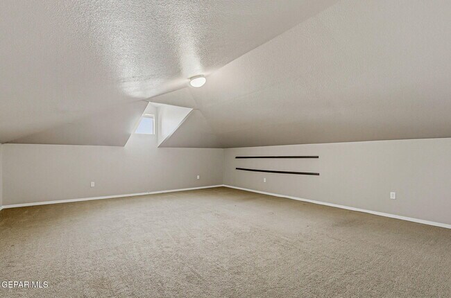 Building Photo - 3165 Sarina Cir