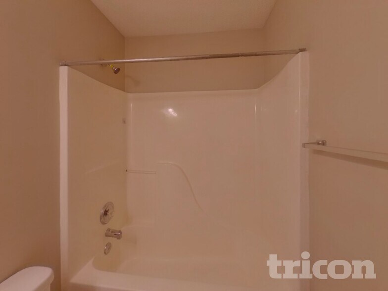 Building Photo - 5 Hamilton Pl Ct