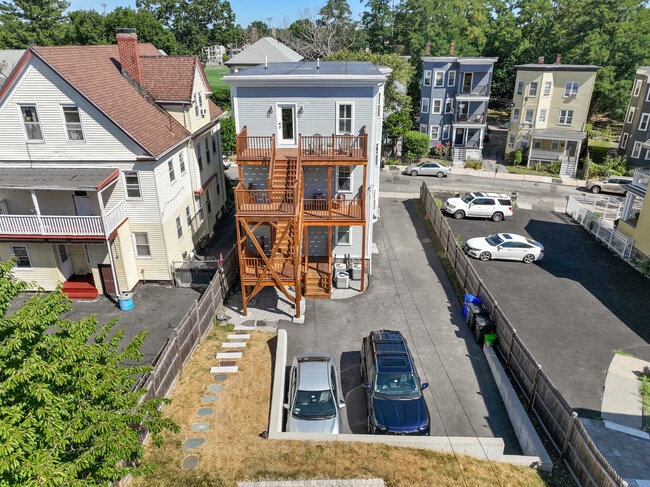 Building Photo - 18 Armandine St