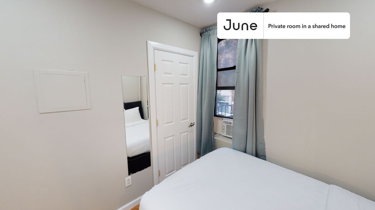 Building Photo - Room in Shared 3 bed/1 bath home in East Village