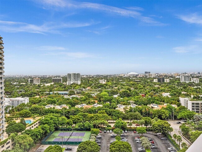 Building Photo - 2451 Brickell Ave
