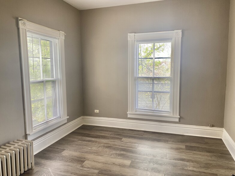 Bedroom - 207 Washington St