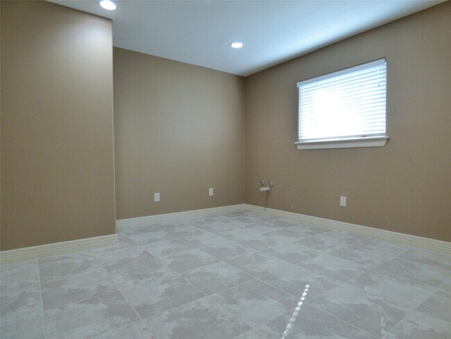 Building Photo - 4832 FM 2218 Rd