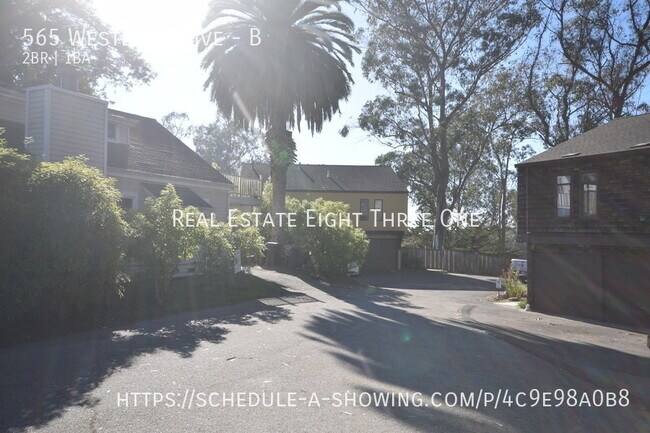 Building Photo - 565 Western Dr