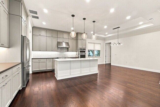 Building Photo - 10134 Royal Island Ct
