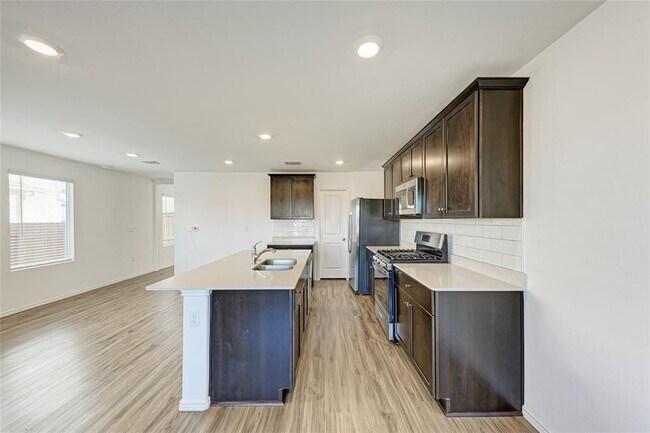 Building Photo - 12112 Scarlet Sleeve Wy