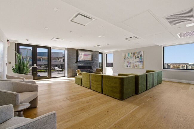 Building Photo - 37 L St SE