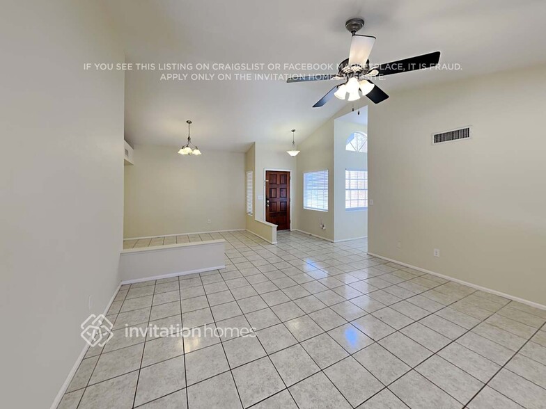 Building Photo - 4944 W Wescott Dr