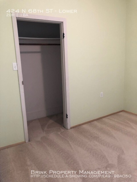 Building Photo - 424 N 68th St