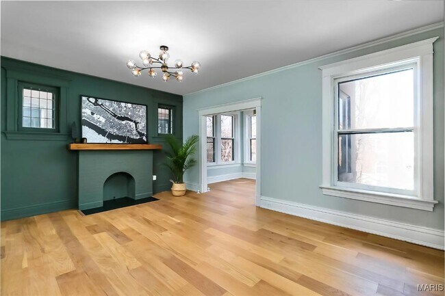 Building Photo - 4166 Russell Blvd