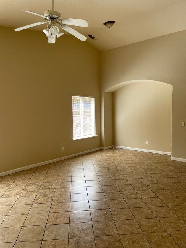 Building Photo - Available Now! Stunning 4 Bedroom, 3 Bathr...