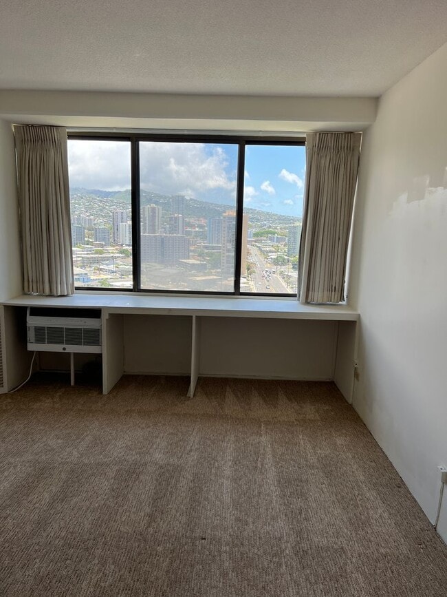 Building Photo - One Bedroom at the Marco Polo