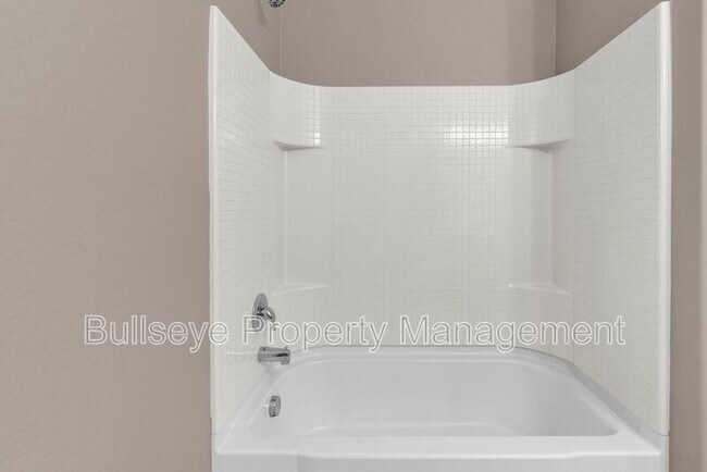 Building Photo - 2581 S Penrose Dr