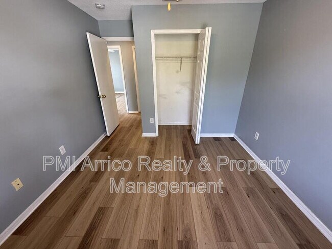 Building Photo - 2201 Fluorshire Dr