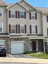 Building Photo - 423 Marion Rd