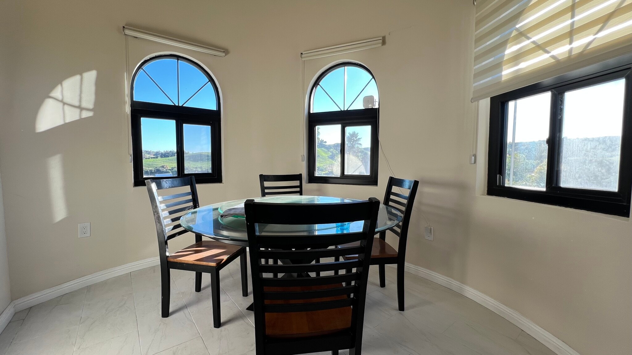 Building Photo - 2911 Hawk Rd