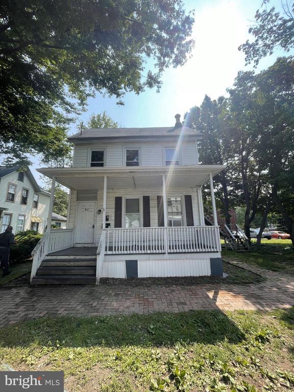 Primary Photo - 41 S Governors Ave