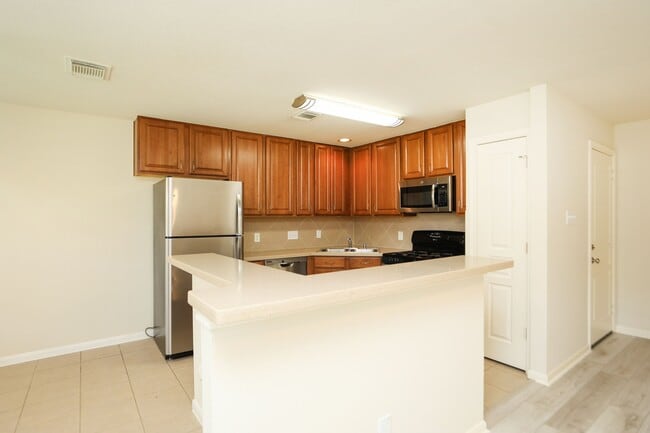 Building Photo - 1620 Grable Cove Ln