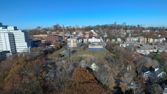 Building Photo - 11 Arcola St