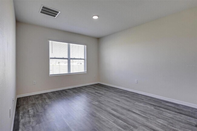 Building Photo - 1466 Mary Belle Ave