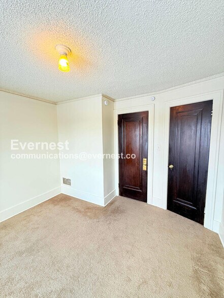 Building Photo - 9353 Kentucky St