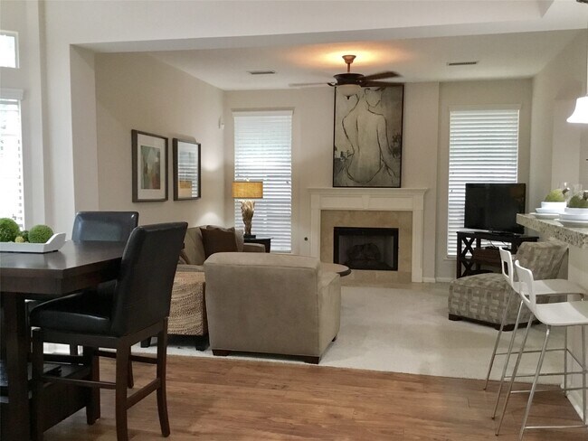 Building Photo - 3 N Spiral Vine Cir