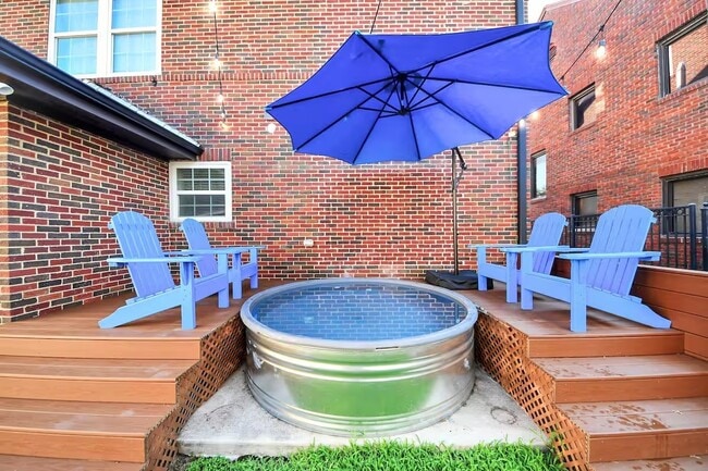 Building Photo - 1912 Arbor St