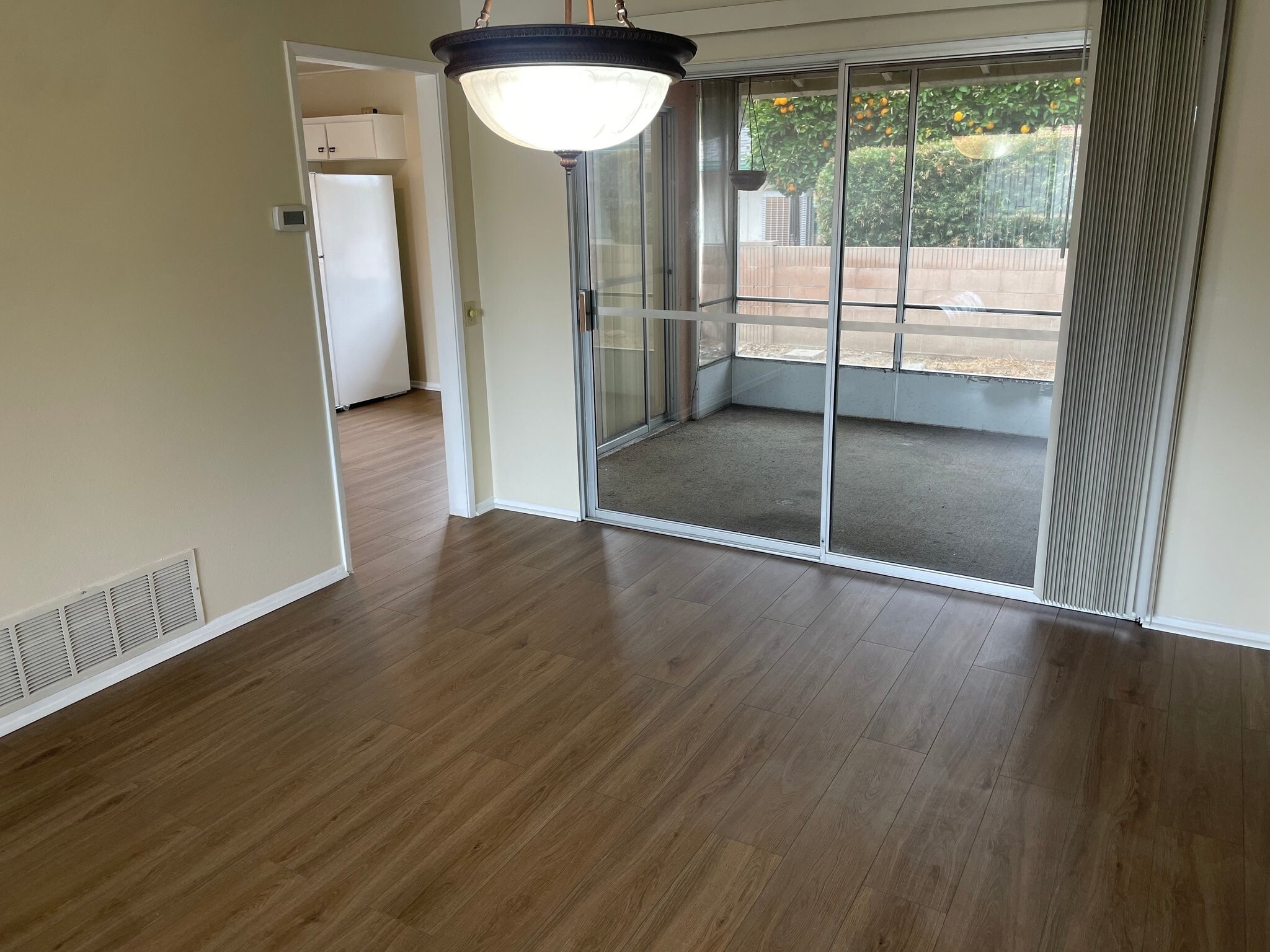 Building Photo - 631 Palomar Dr