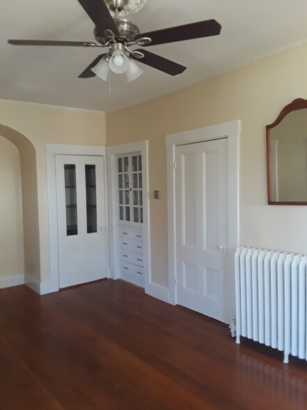 Main Room 2 - 28 Muzzey St
