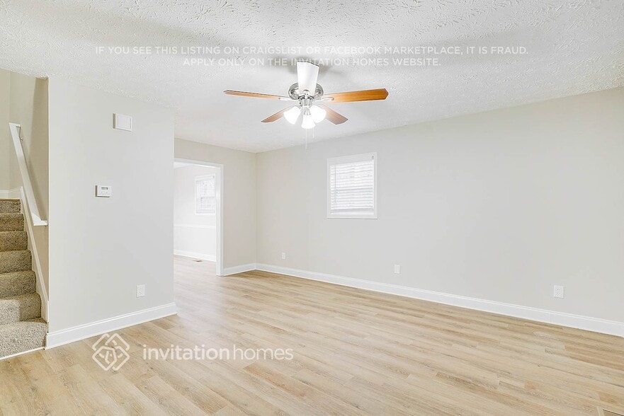 Building Photo - 5484 Pine Dr SW