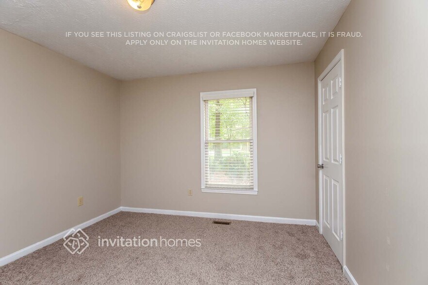 Building Photo - 155 Pilgrim Way