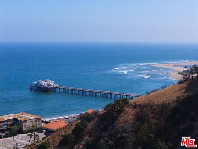 Building Photo - 3851 Sweetwater Canyon Dr