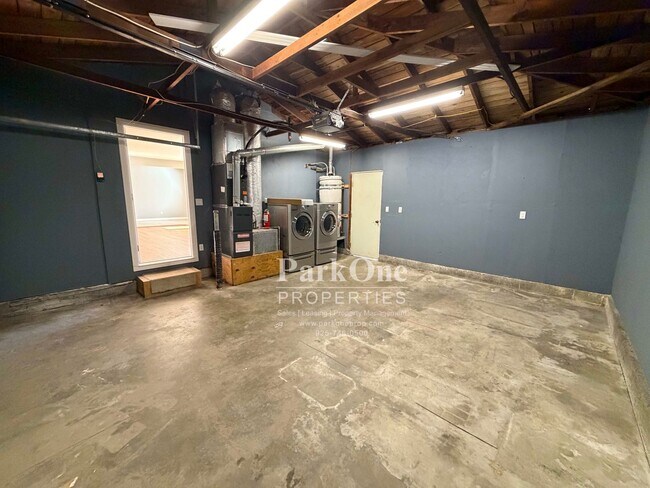 Building Photo - 5098 Black Oak Rd