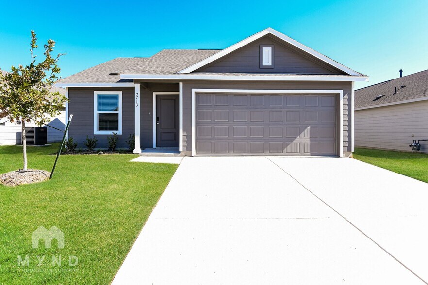 Primary Photo - 2713 Ctr Crk Ln