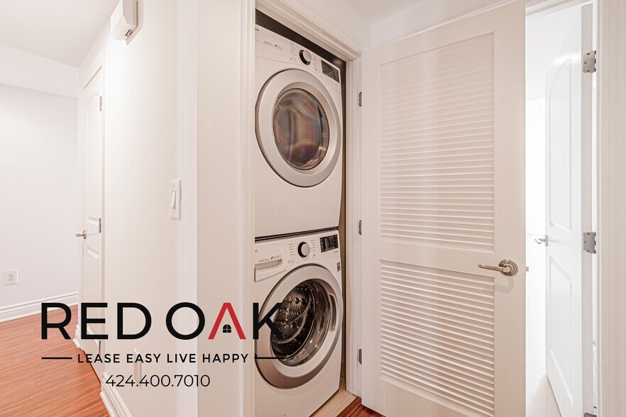 Building Photo - 11848 Kiowa Ave