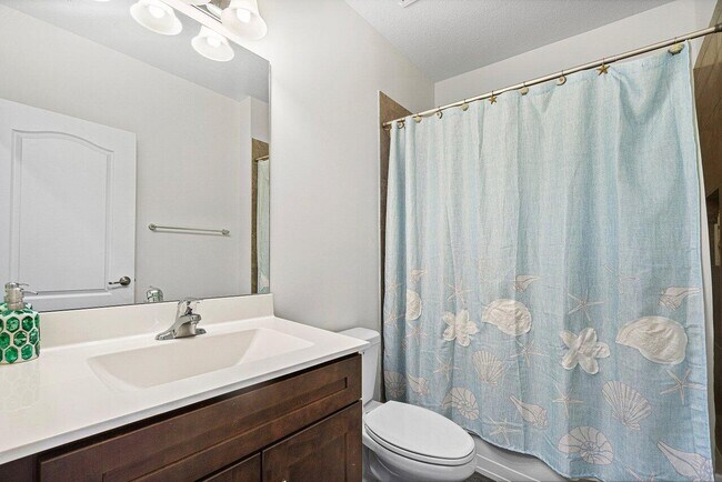 Building Photo - 12949 Anthorne Ln