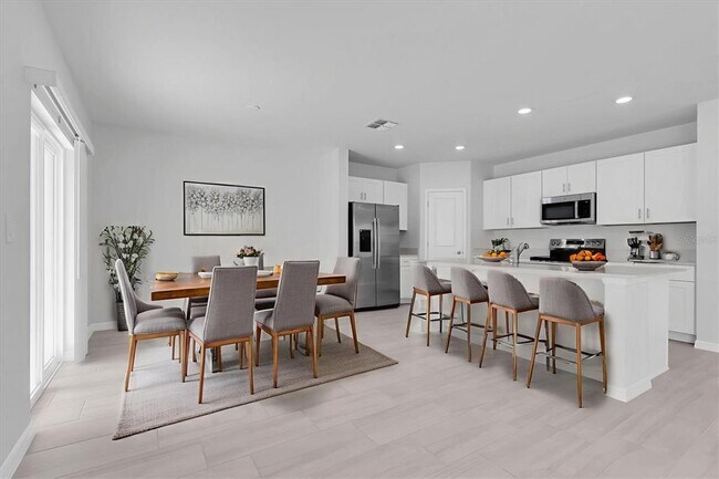 Building Photo - 17594 Pleasantview Blvd