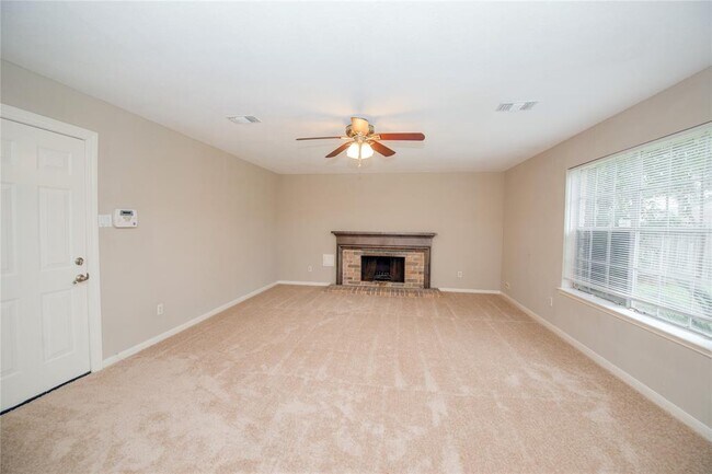 Building Photo - 3423 Hidden Creek Dr