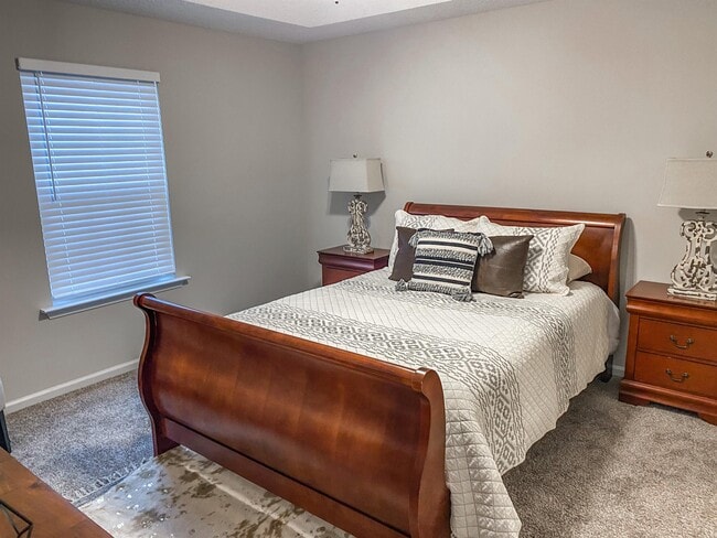 Building Photo - 413 Andover Dr