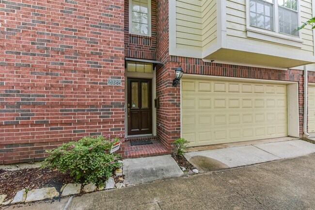 Primary Photo - 2322 Chenevert St