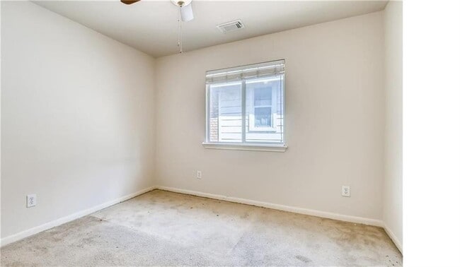 Building Photo - 1821 Briarton Ln N