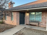 Building Photo - 3110 110th St