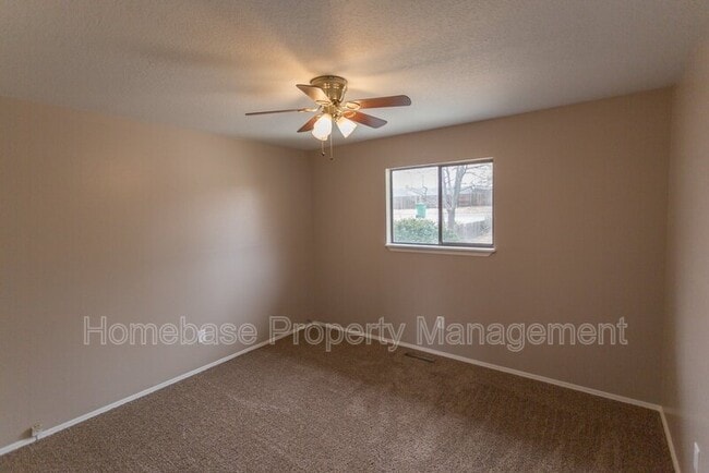 Building Photo - 5206 Foothills Dr