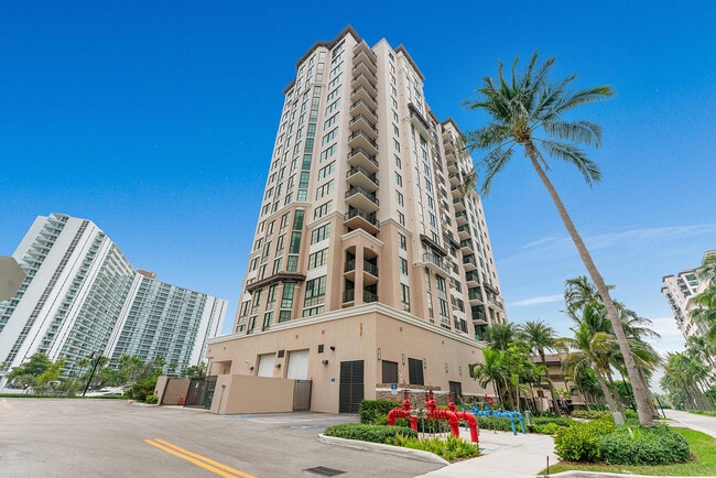 Building Photo - Marina del Sol