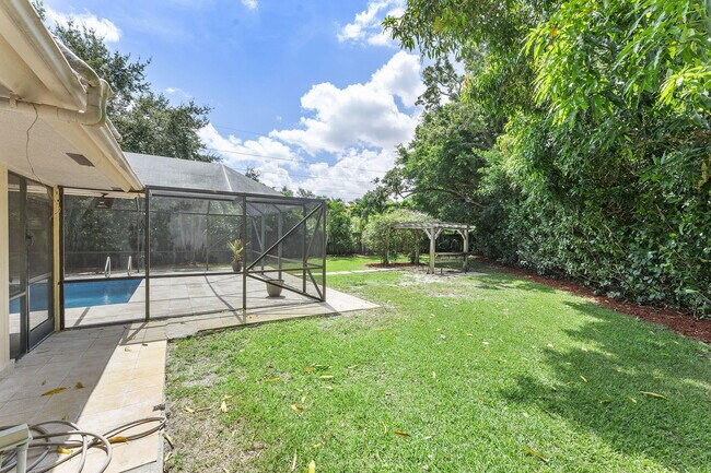Building Photo - 2244 Quail S Rdg