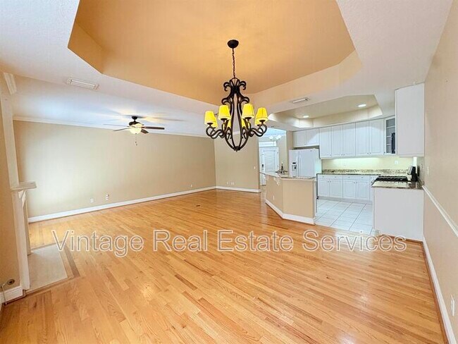 Building Photo - 2856 Bayshore Trails Dr
