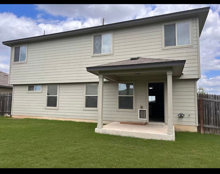 Building Photo - 2502 Diamondback Trl