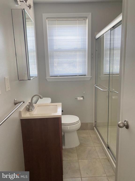 Building Photo - 404 New Rd