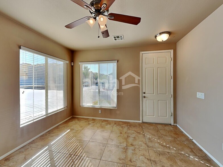 Building Photo - 10382 September Flower St